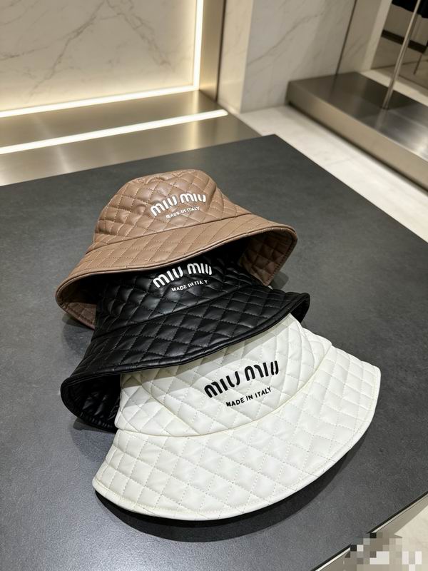 Miumiu hat dx59